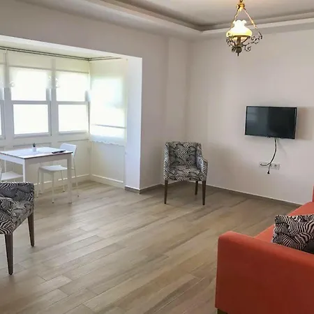 Bellapais 58 Luxury Отель Кешме