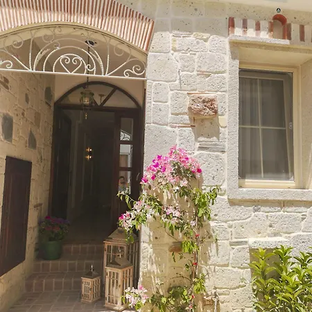 Bellapais 58 Luxury Отель Кешме