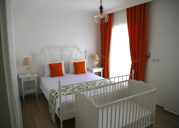 Bellapais 58 Luxury מלון 3*