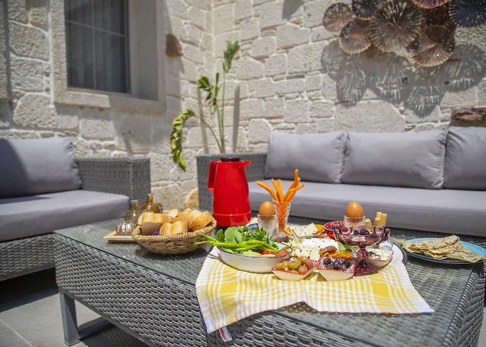 Bellapais 58 Luxury מלון 3*