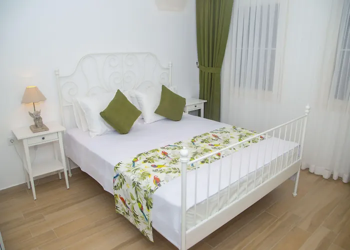 Bellapais 58 Luxury מלון Çeşme