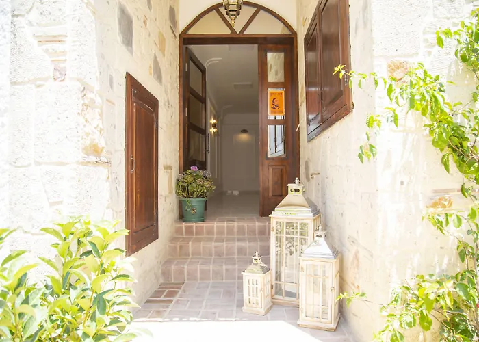 Bellapais 58 Luxury מלון 3*